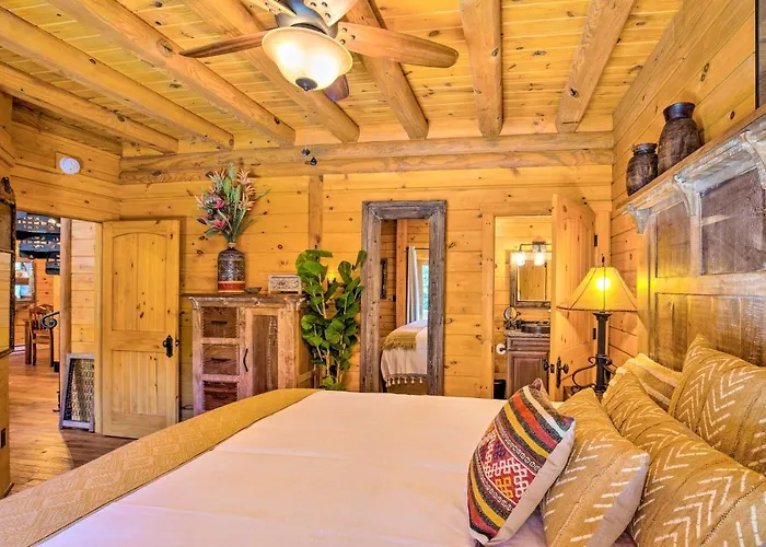 Luxury Mountain W/ Furnished Deck + Views!