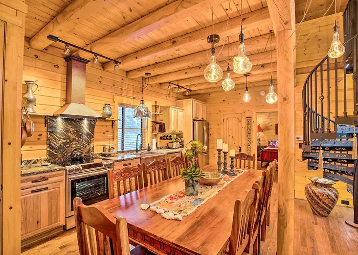 Luxury Mountain W/ Furnished Deck + Views! Holiday home Loma Linda