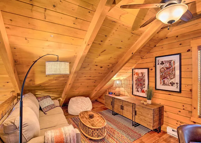 Holiday home Luxury Mountain W/ Furnished Deck + Views! *